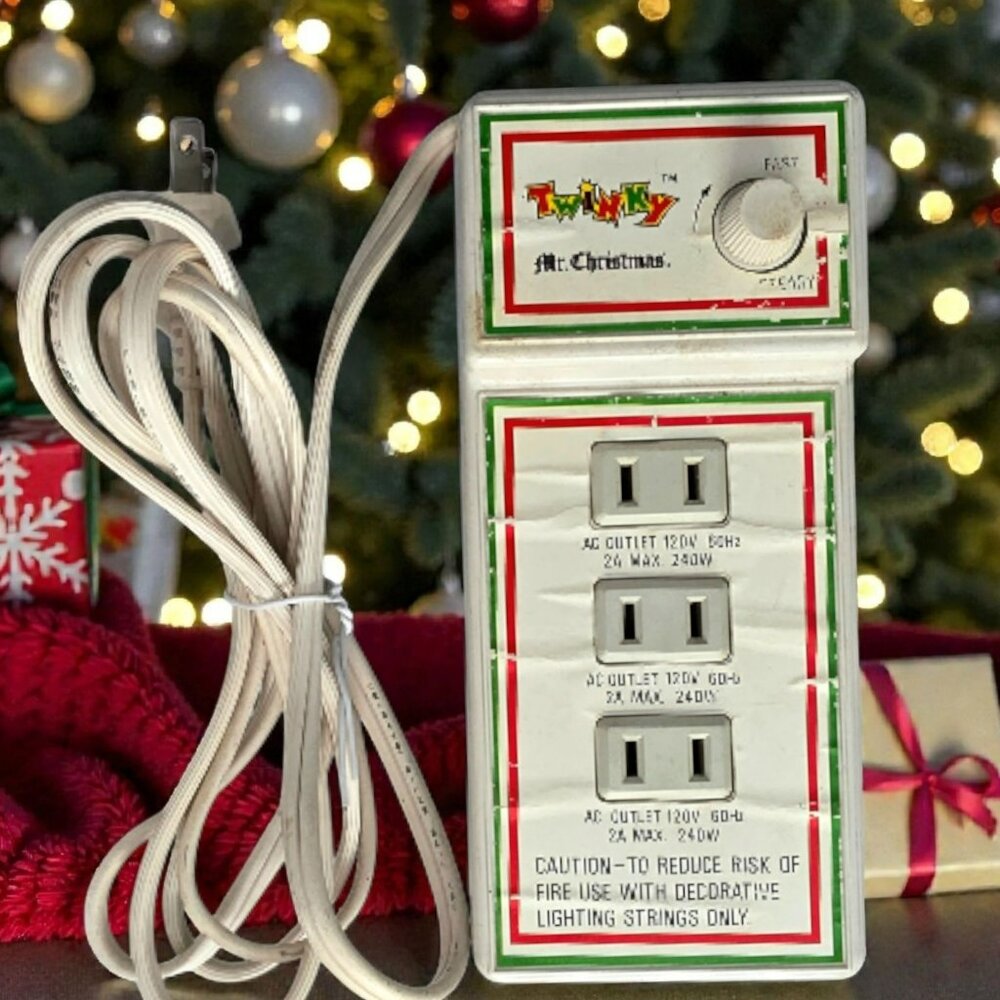 Mr. Christmas Twinky Lighting Outlet Controller 1981 Vintage Holiday Light Plug